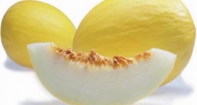 Ecco un fresco dessert al melone giallo